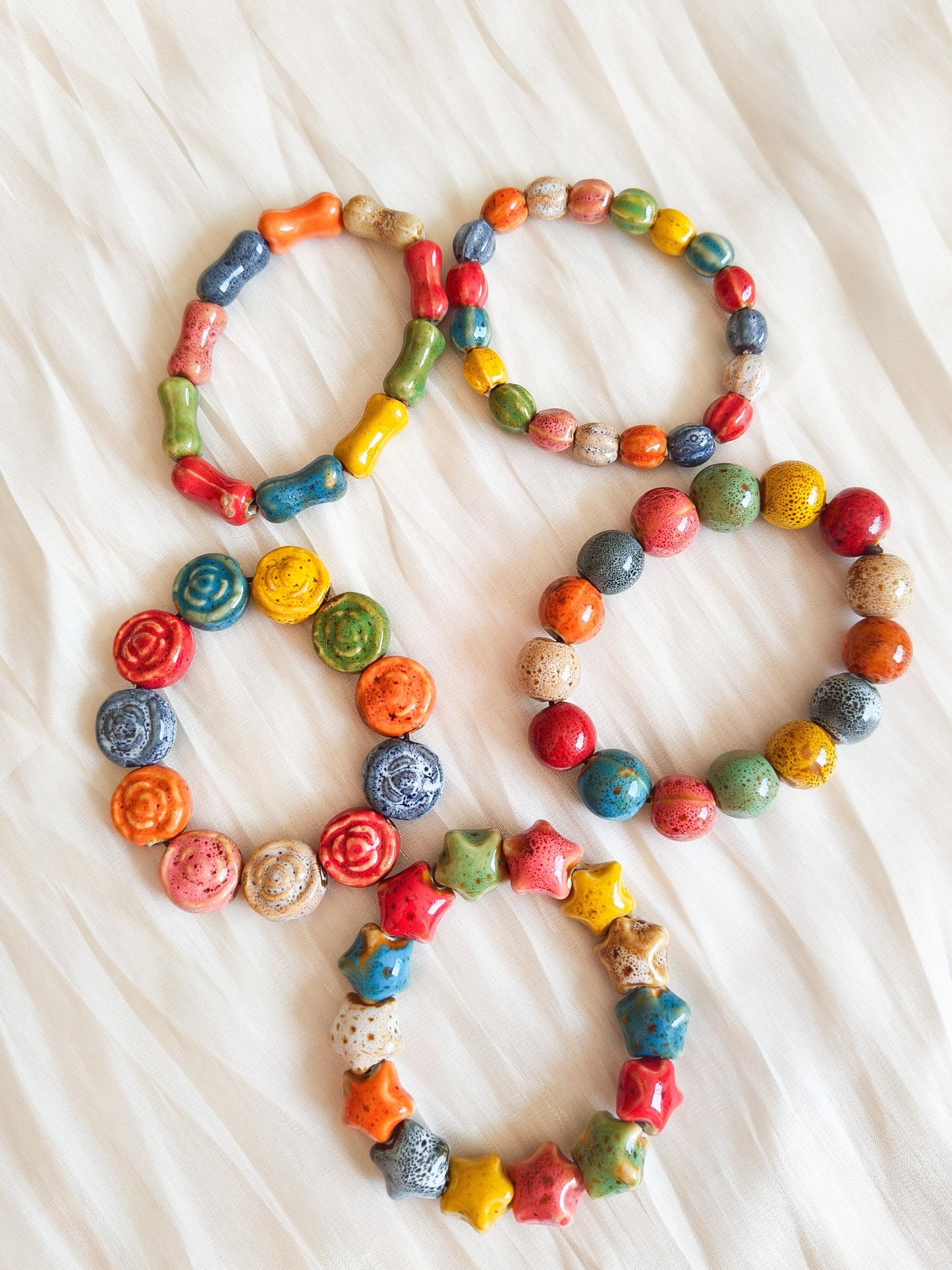 Pulsera de cuentas de cerámica multicolor