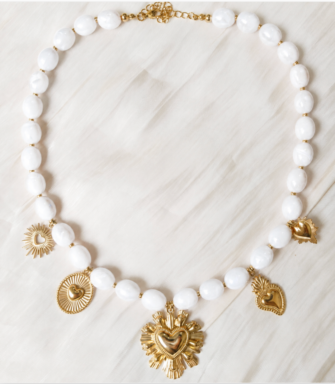 Collar Charm Celia Corazón ( 3 colores)