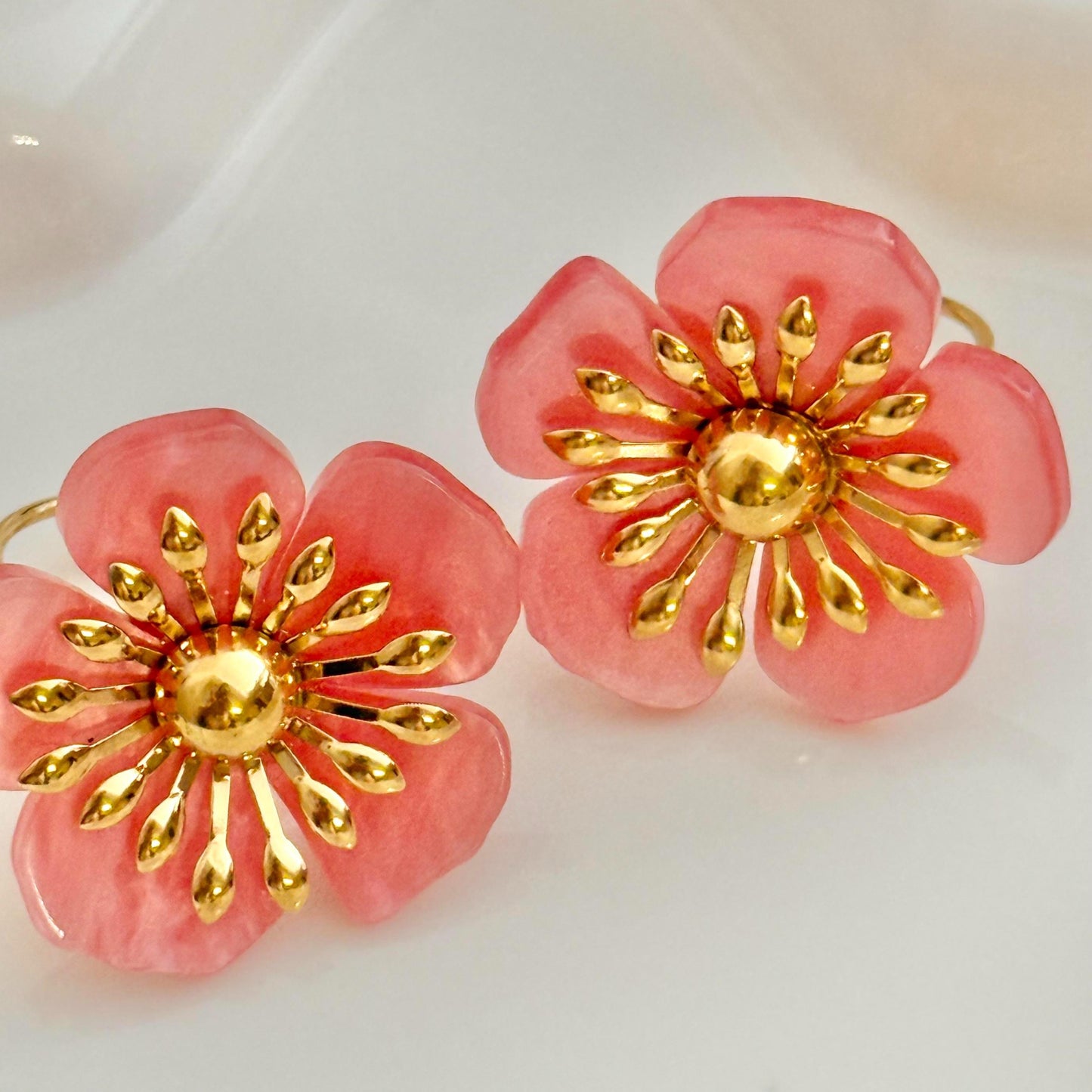 Anillo flor floreciendo adjustable