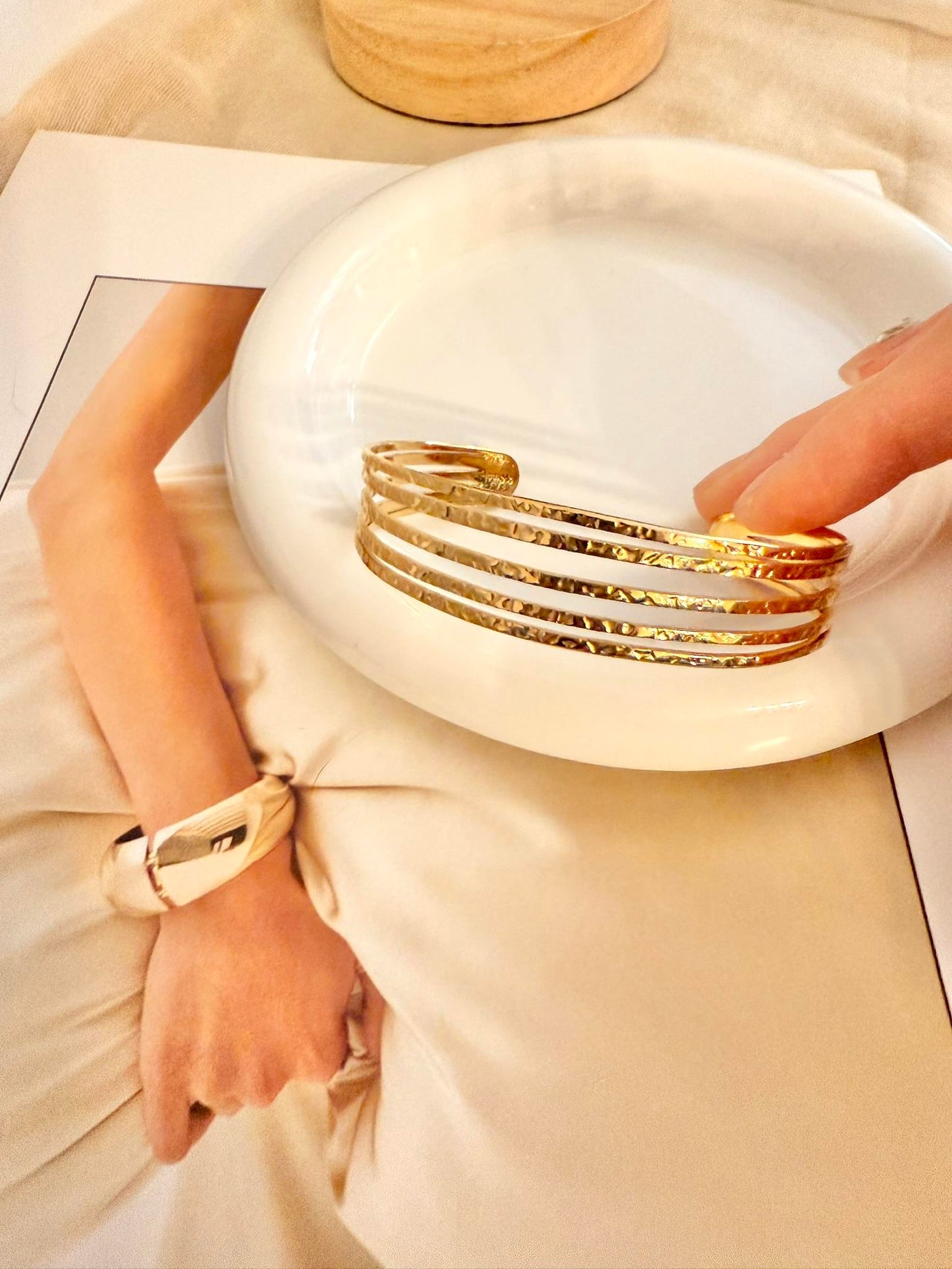 Pulsera Rígida Atenea Ajustable