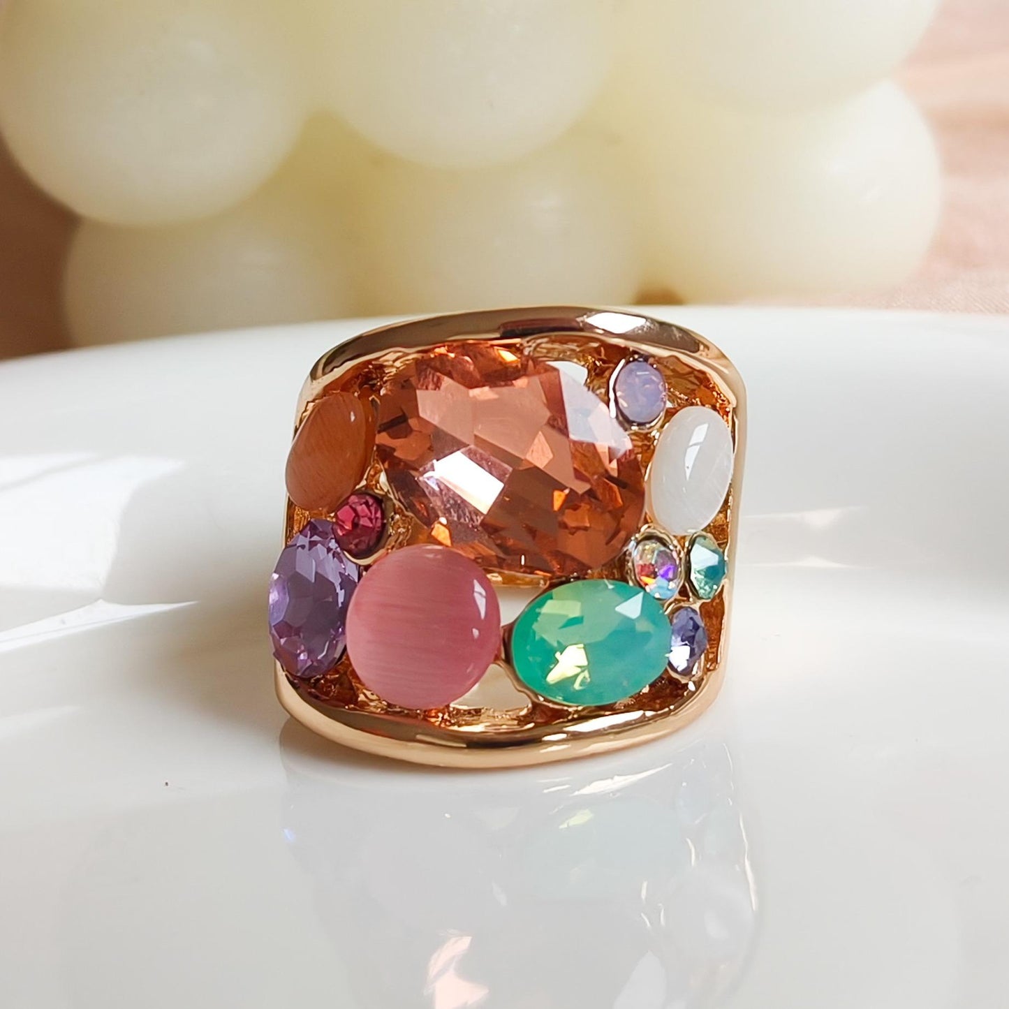 Anillo precioso reina