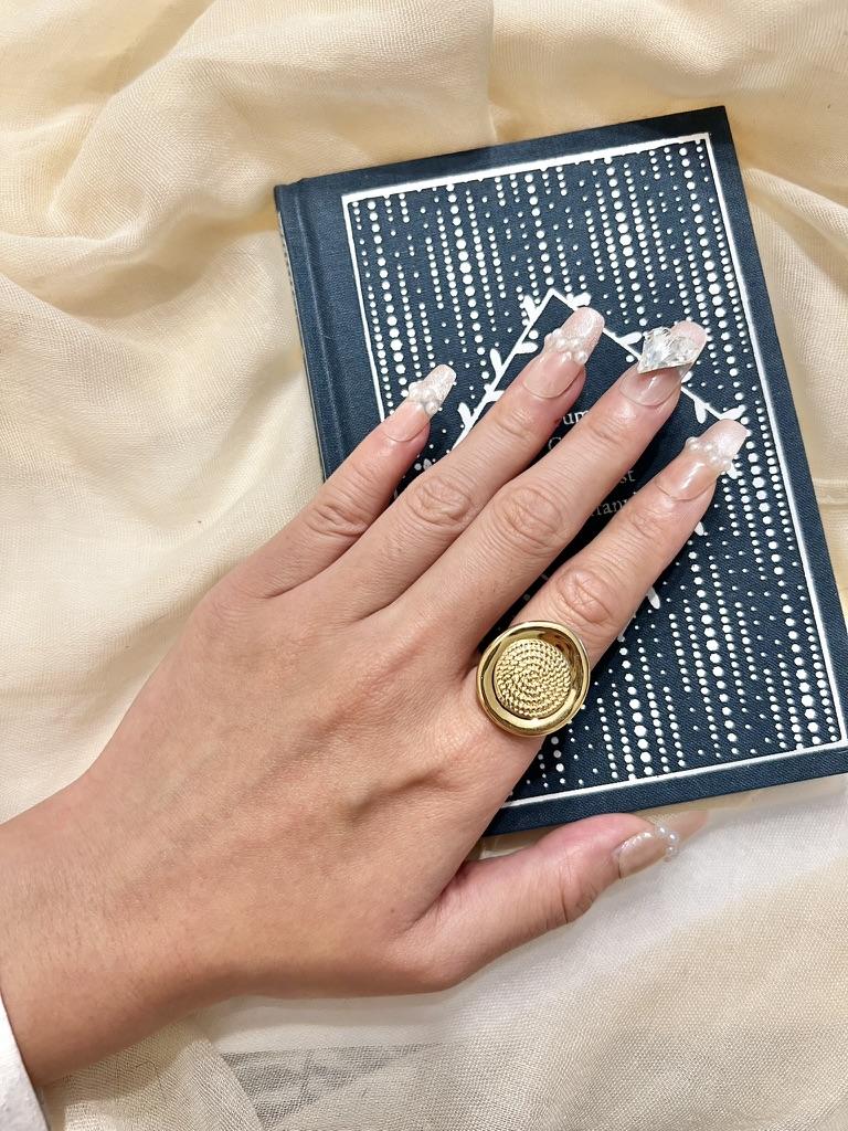 Anillo vintage redondo ajustable