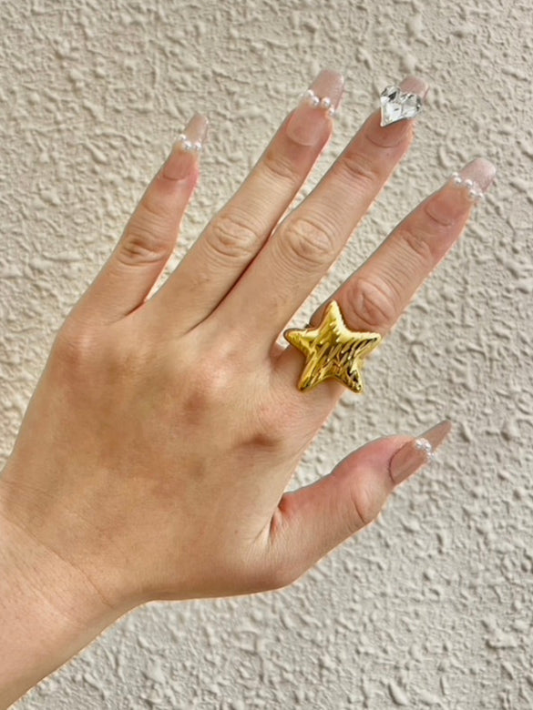 Anillo ajustable en forma estrella