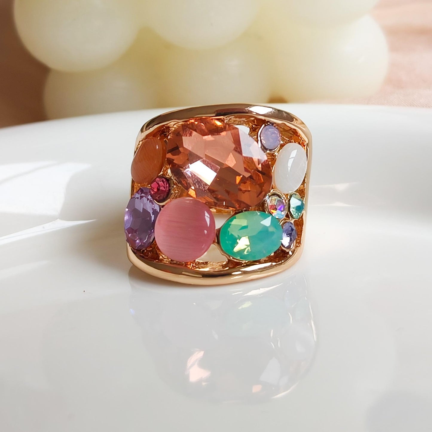 Anillo precioso reina