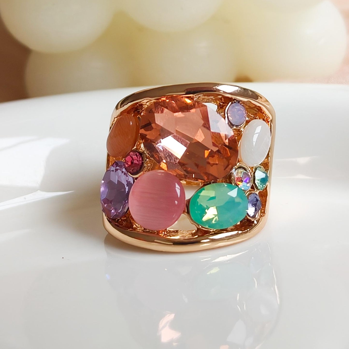 Anillo precioso reina
