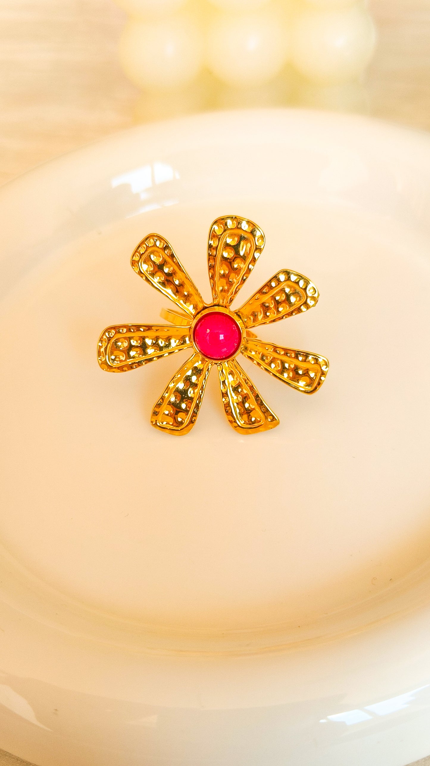Anillo Frida Ajustable ( Flor Grande con piedra)