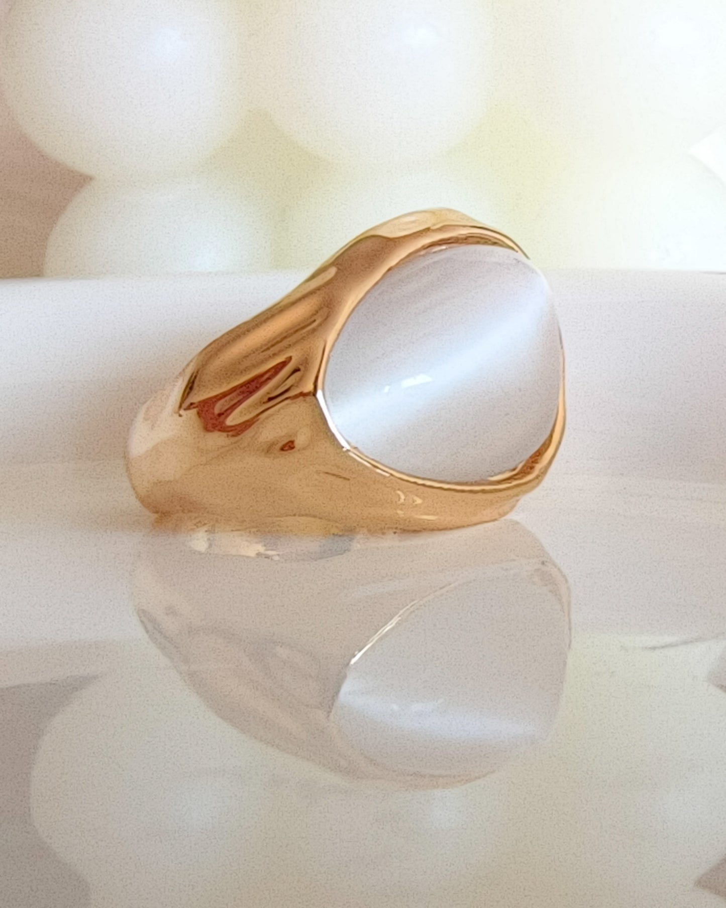 Anillo gota de luna