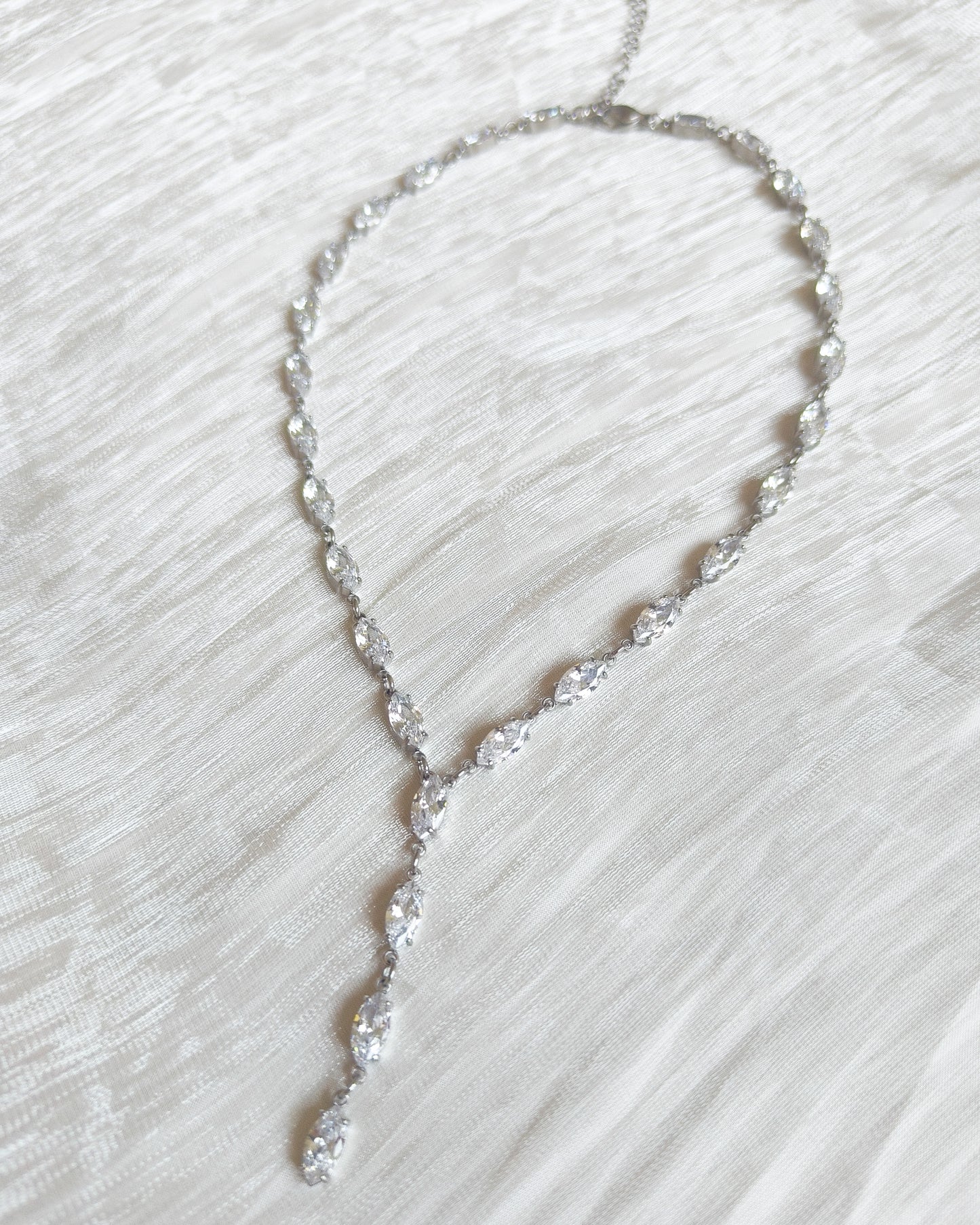 Collar Melisa gota brillo