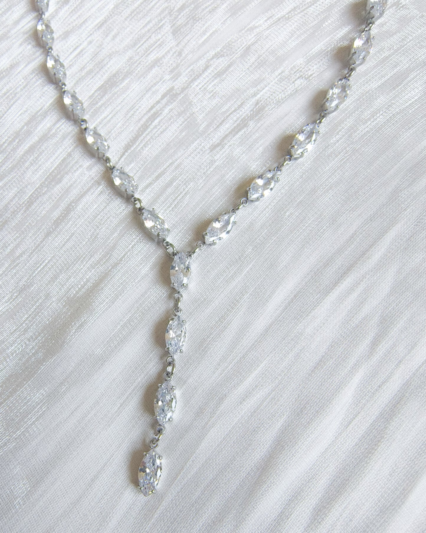 Collar Melisa gota brillo