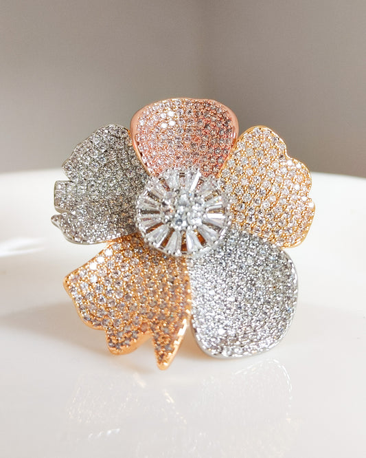 Anillo Camelia Brillante