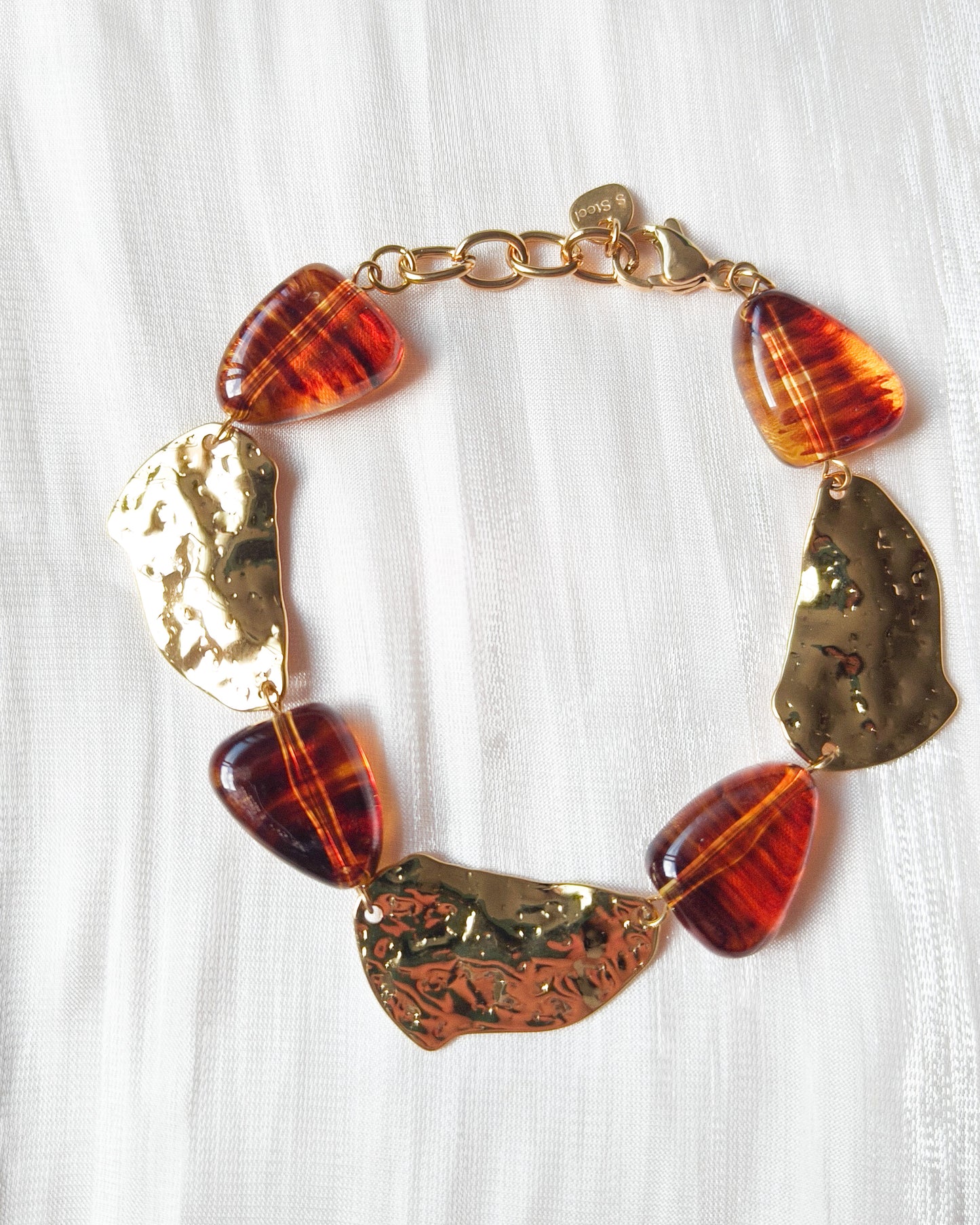 Look luz dorado de LunaAmbar ( collar + pulsera)