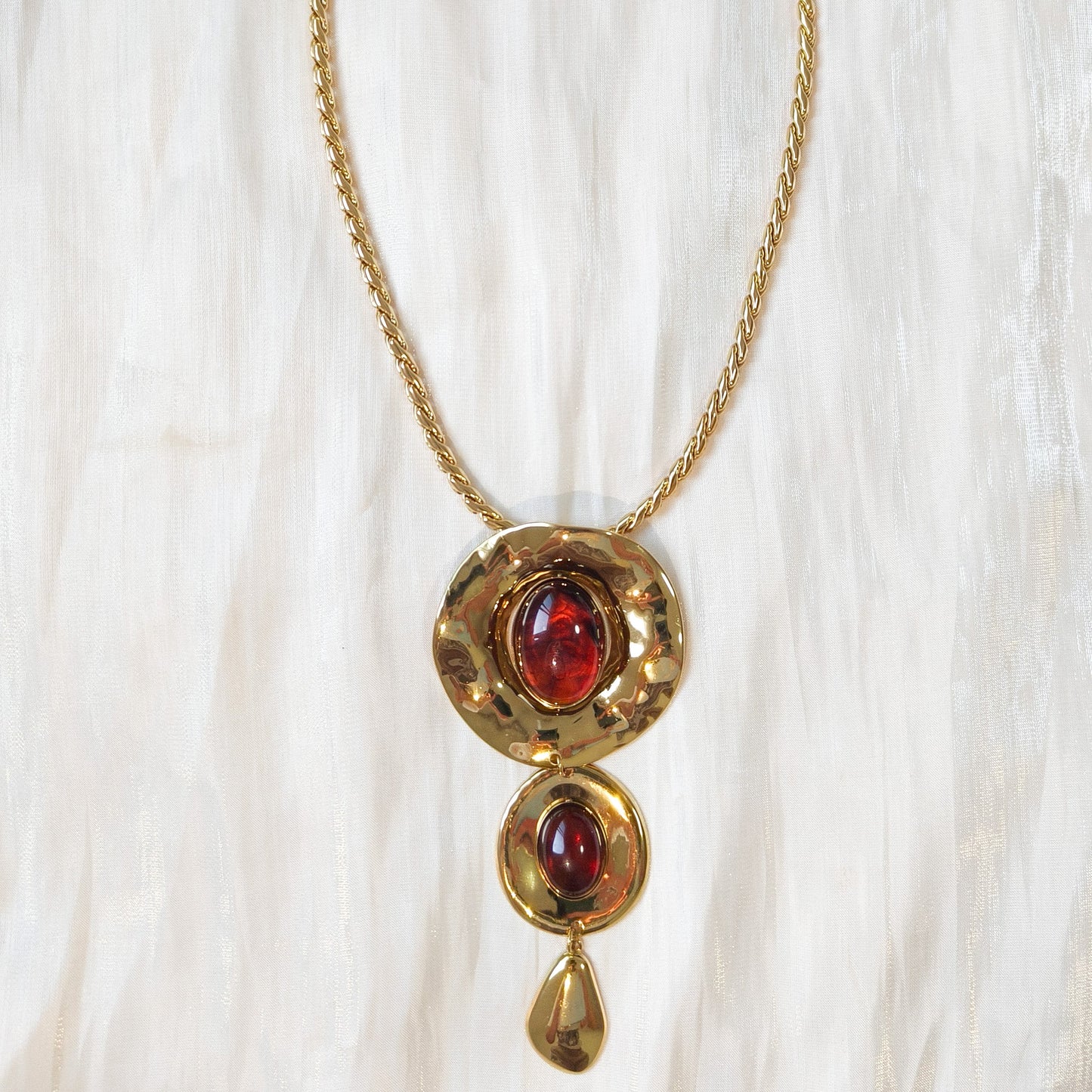 Collar Trilogía con efecto piedra