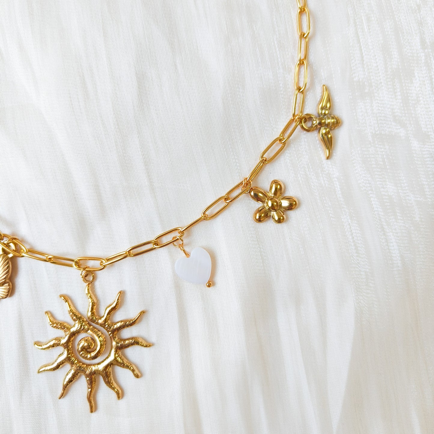 Collar Amanecer Dorado (sol)