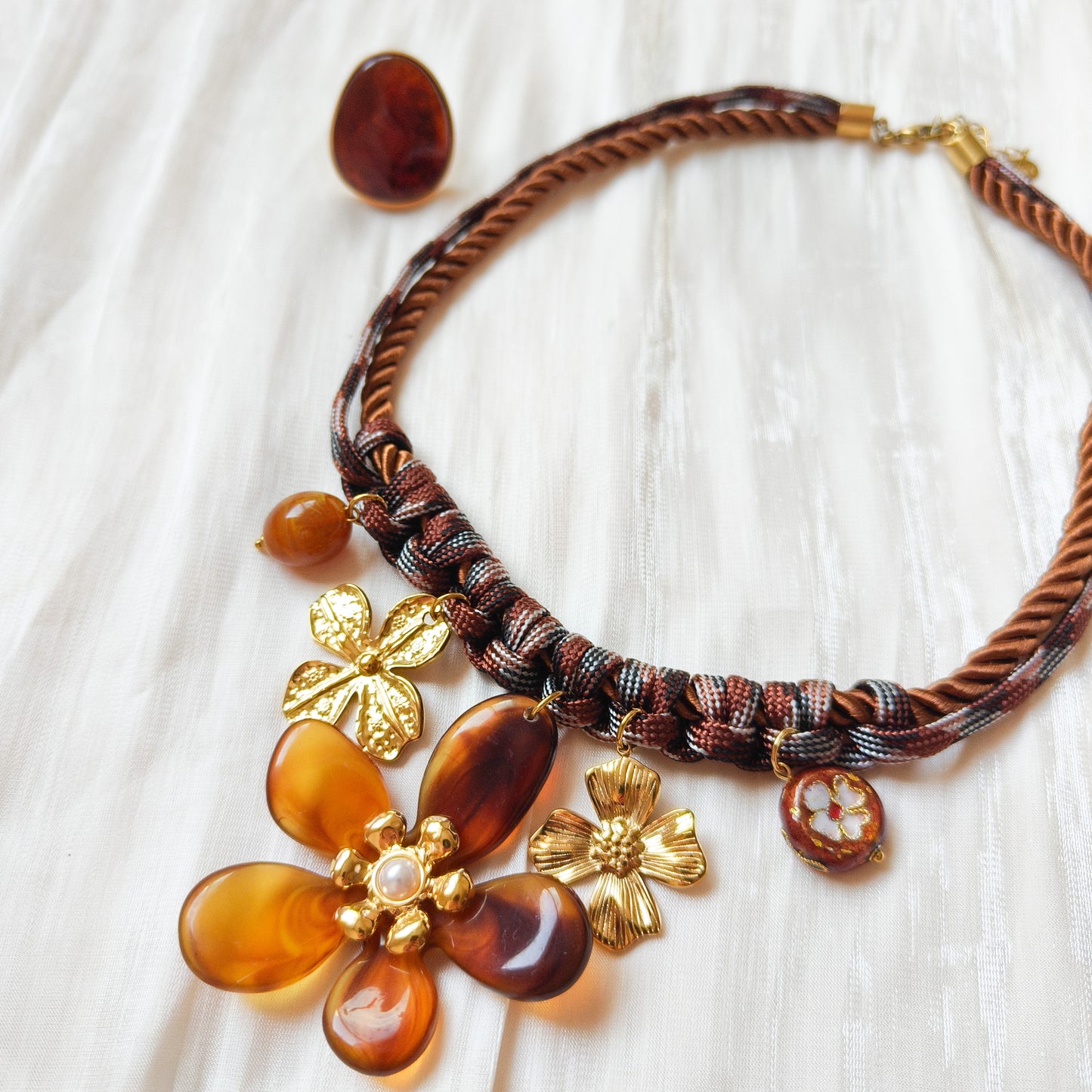 Collar Flores de Tarde