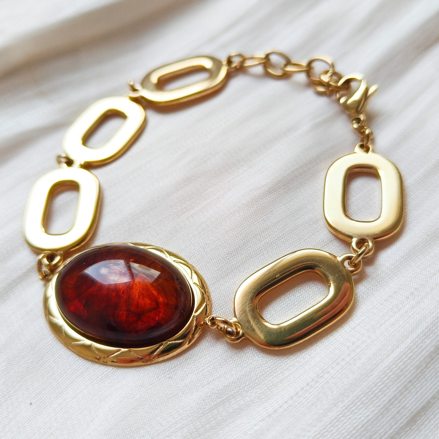 Pulsera Óvalo Dorado ( nocturno)