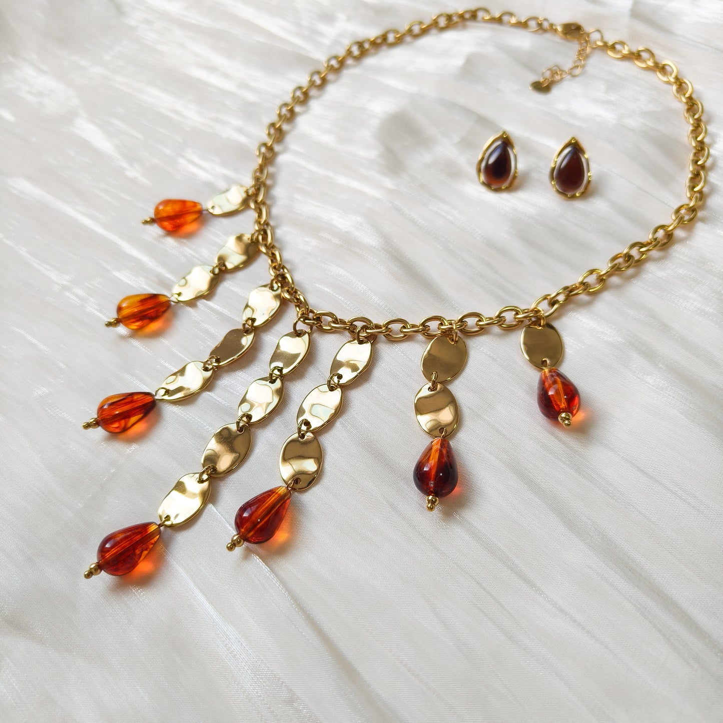Collar Sofia ( lluvia de gota)