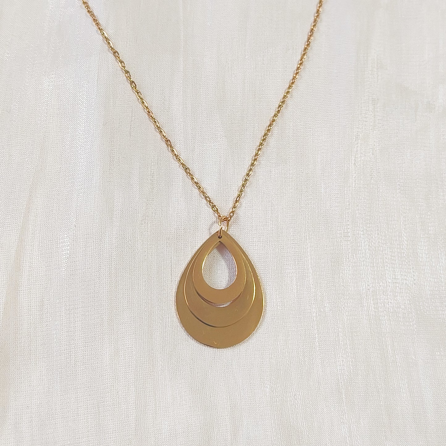 Collar Sofía Gota (3 capas)