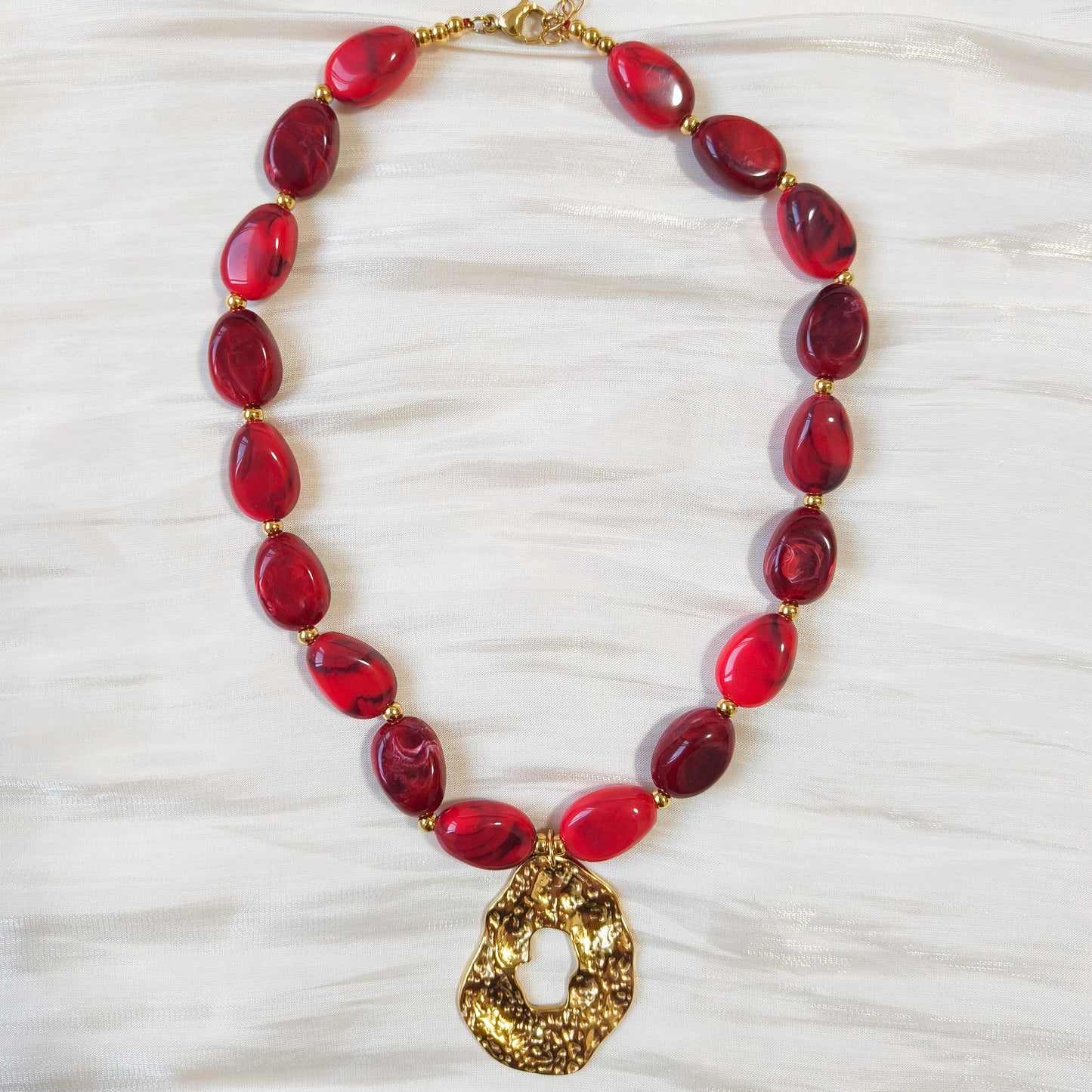 Collar Rojo Fuego Valentina (ovalado)