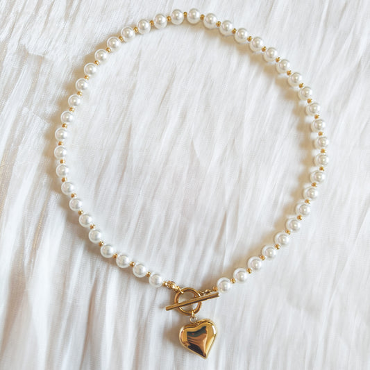 Collar Alma blanca con corazón