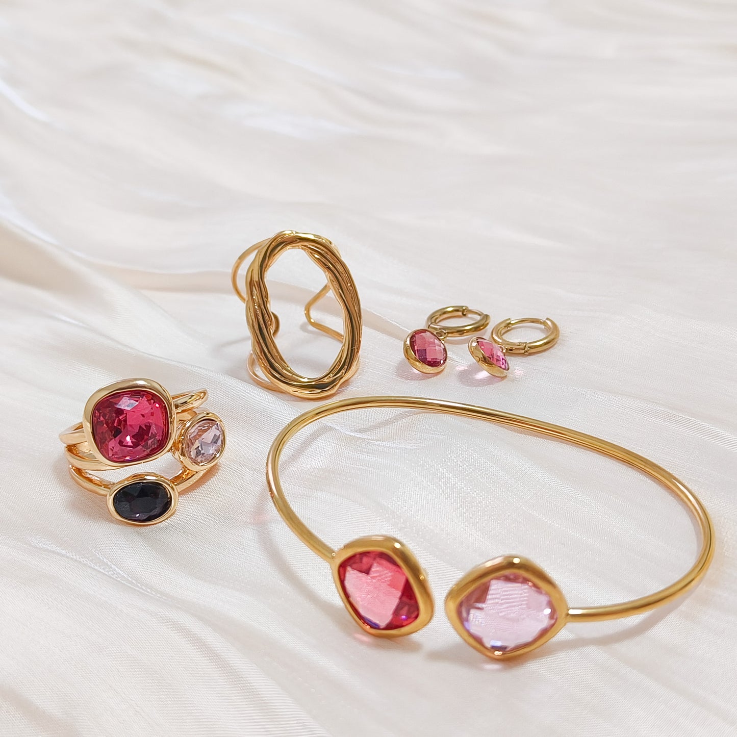 Anillo Diosa Granada Fusia