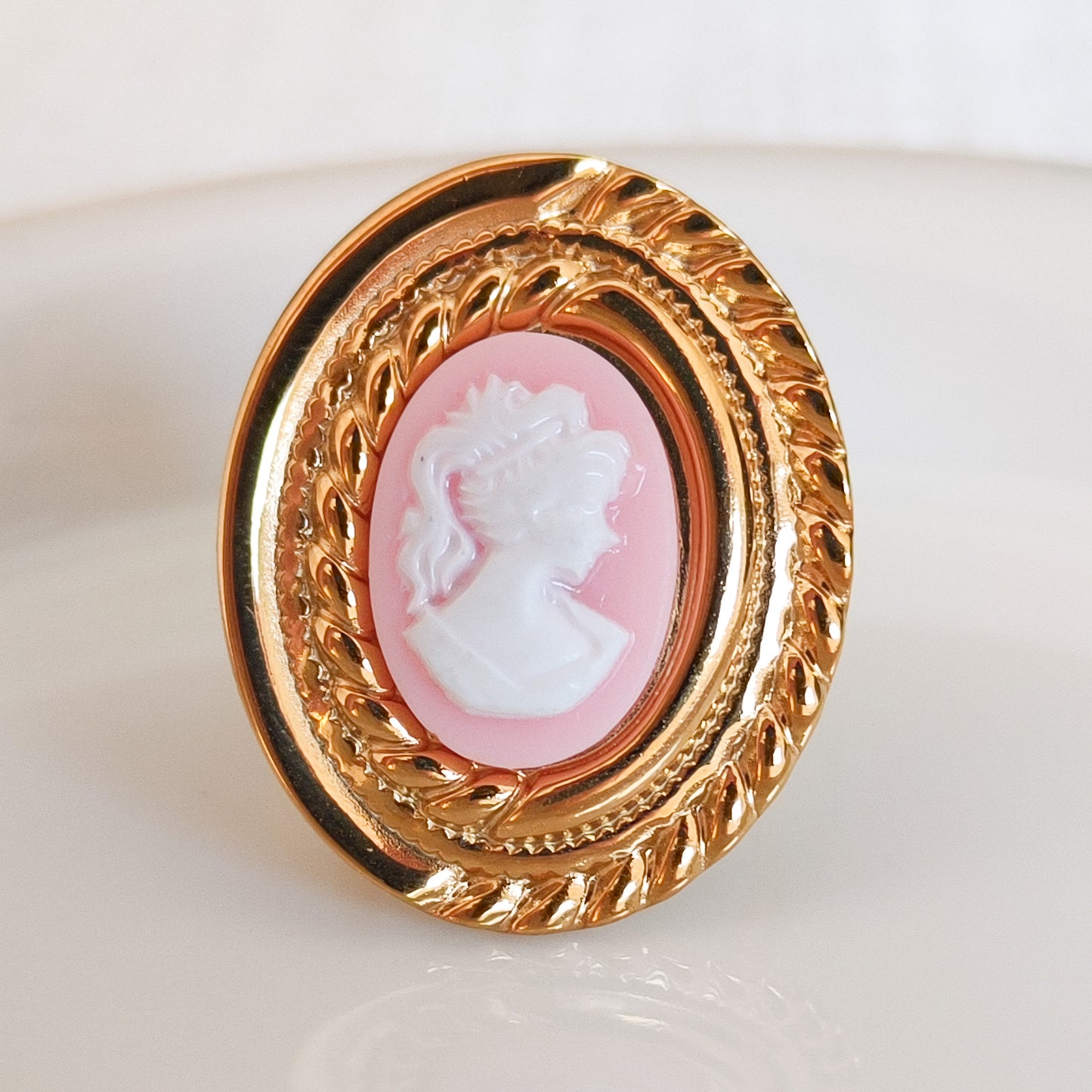 Look Bianca Chica de Roma ( pendiente+ anillo ajustable)