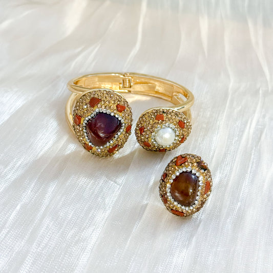 Look Reina Granada Piedra( brazalete anillo ajustable)