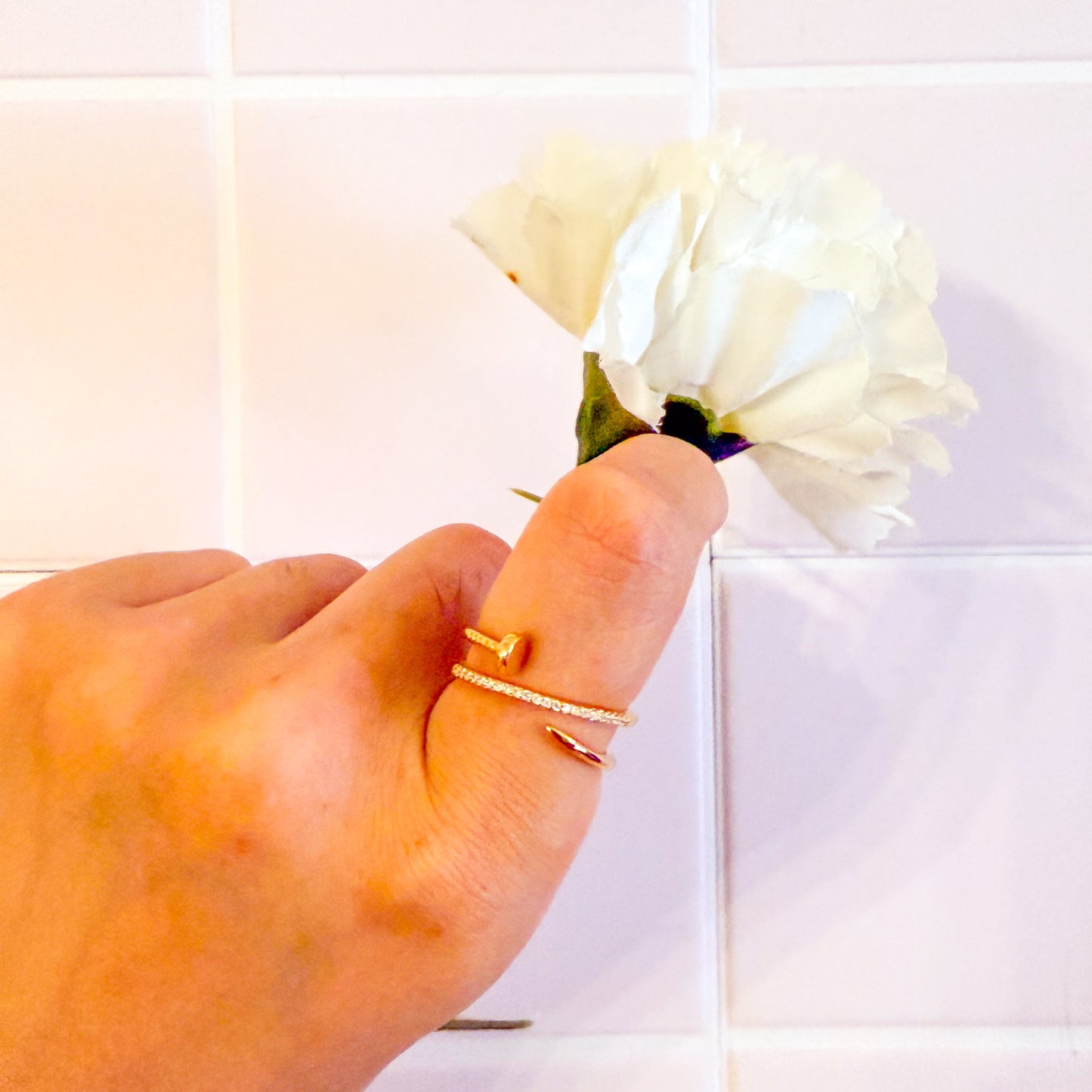 Anillo Clavo Moderno (Disponible en dorado y plateado)