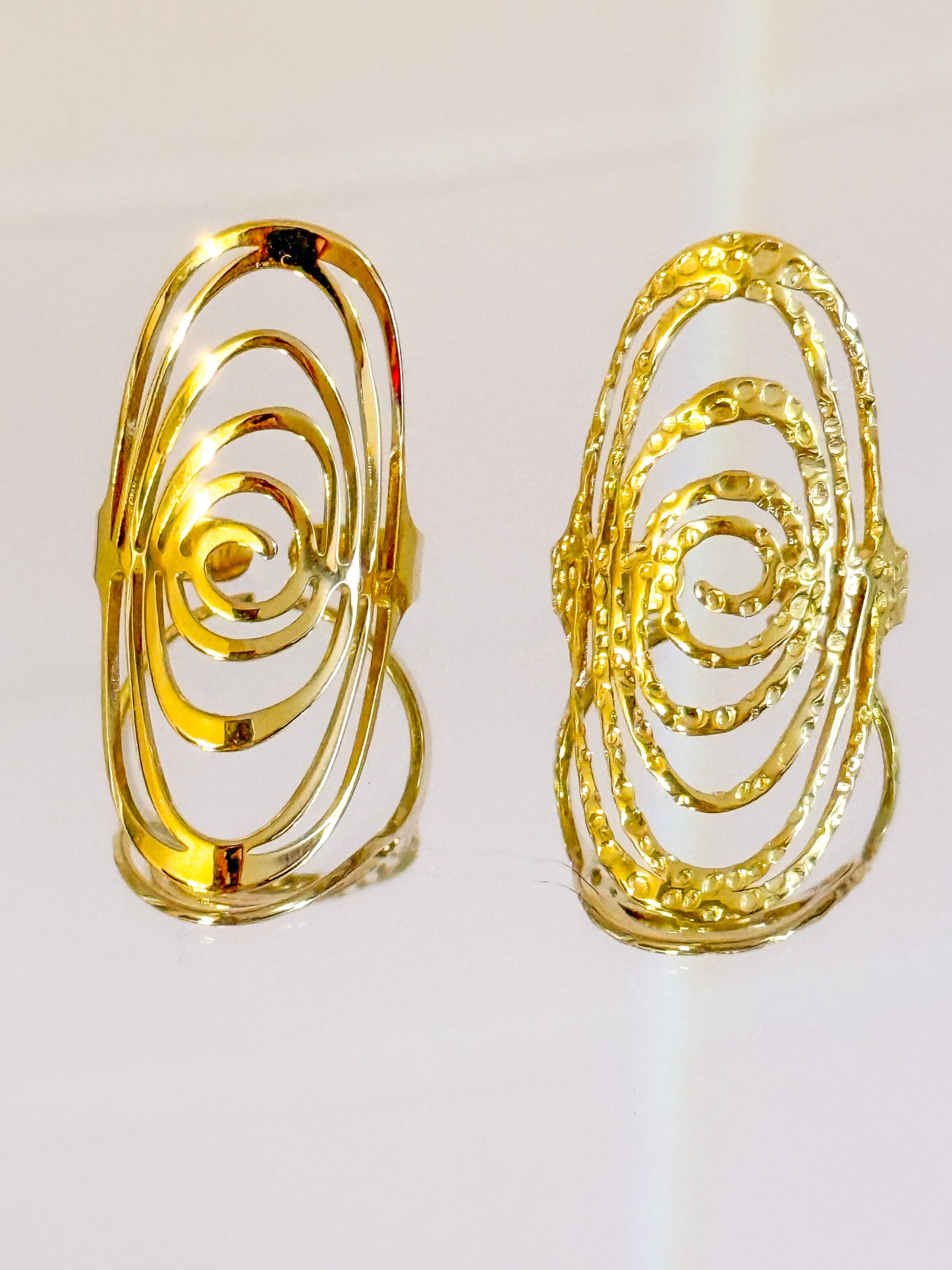 Anillo Ajustable Órbita Elegante (Largo)