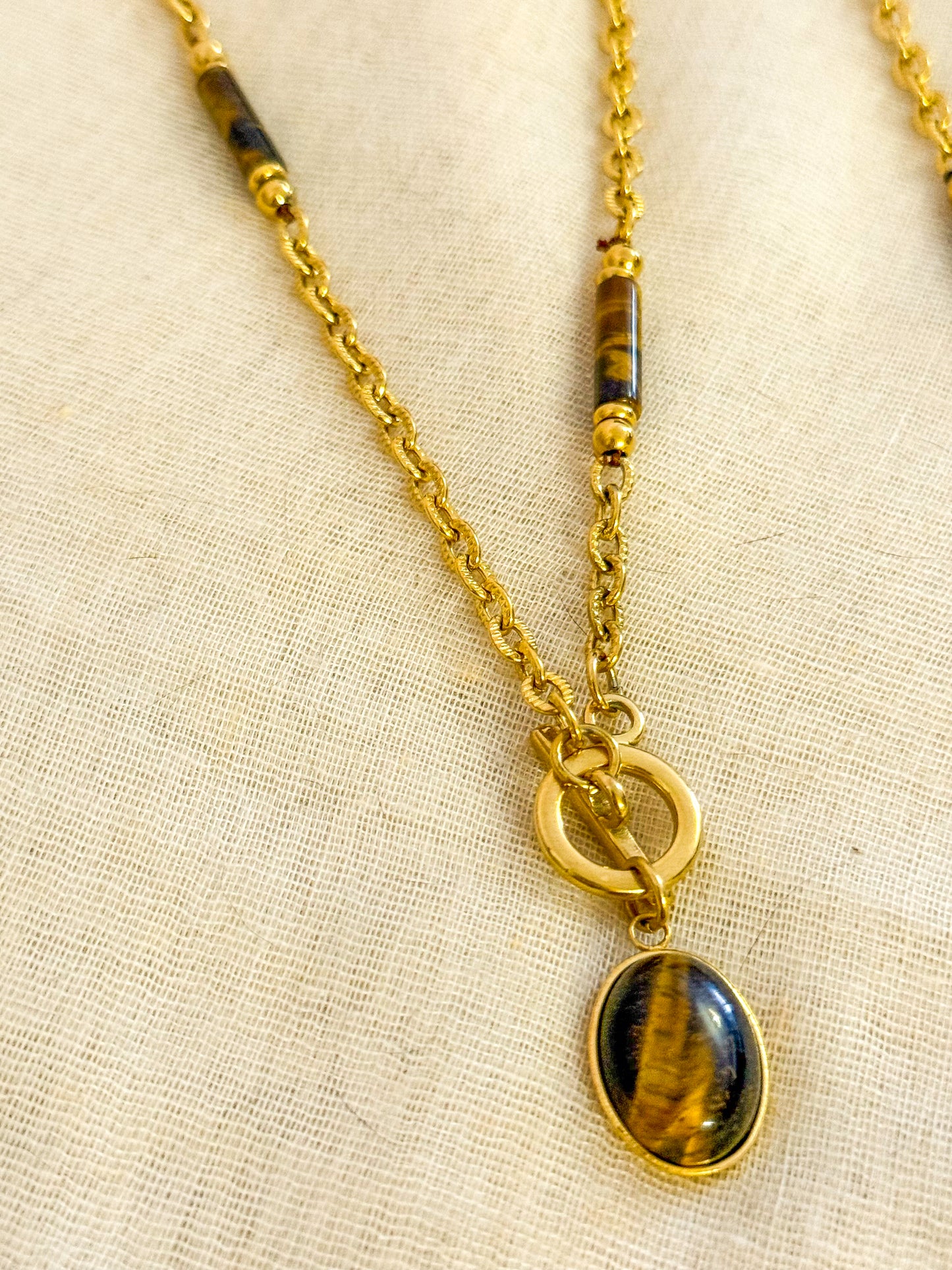 Collar Alba Dorada(Ojo de tigre)