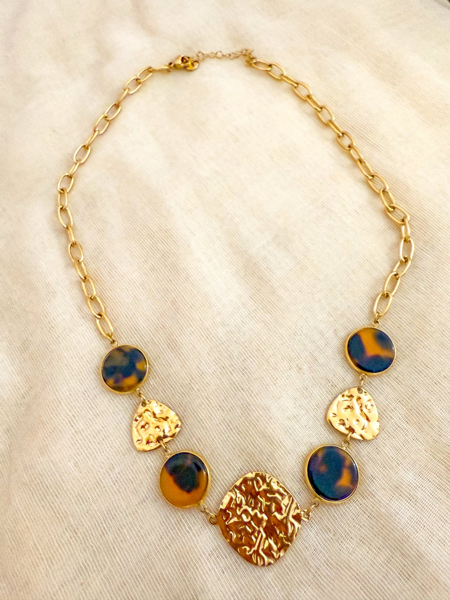 Collar Arte Dorado (Estampado de leopardo)