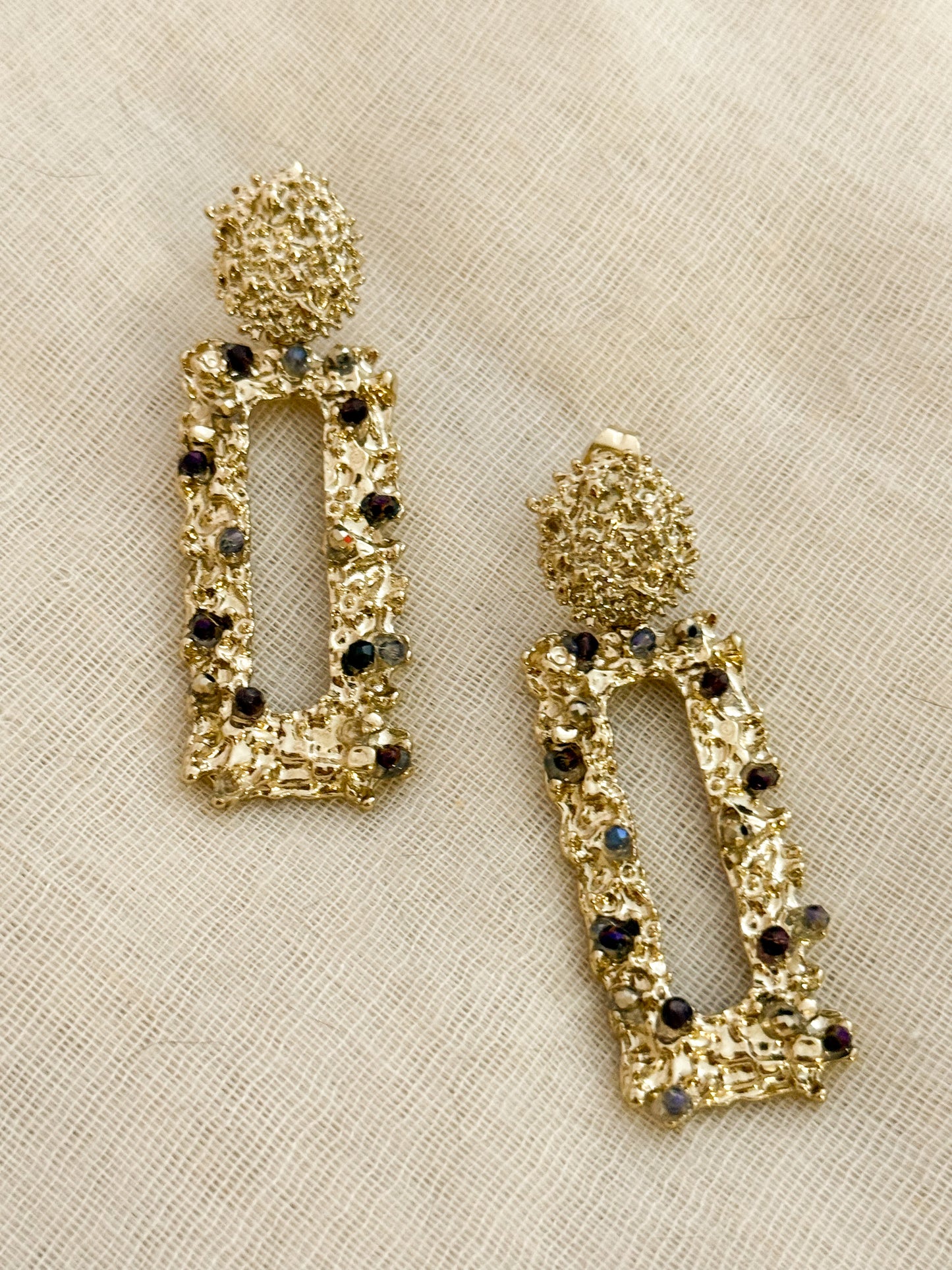 Pendientes Brillo Urbano (Rectángulo Dorado) – Acero Inoxidable
