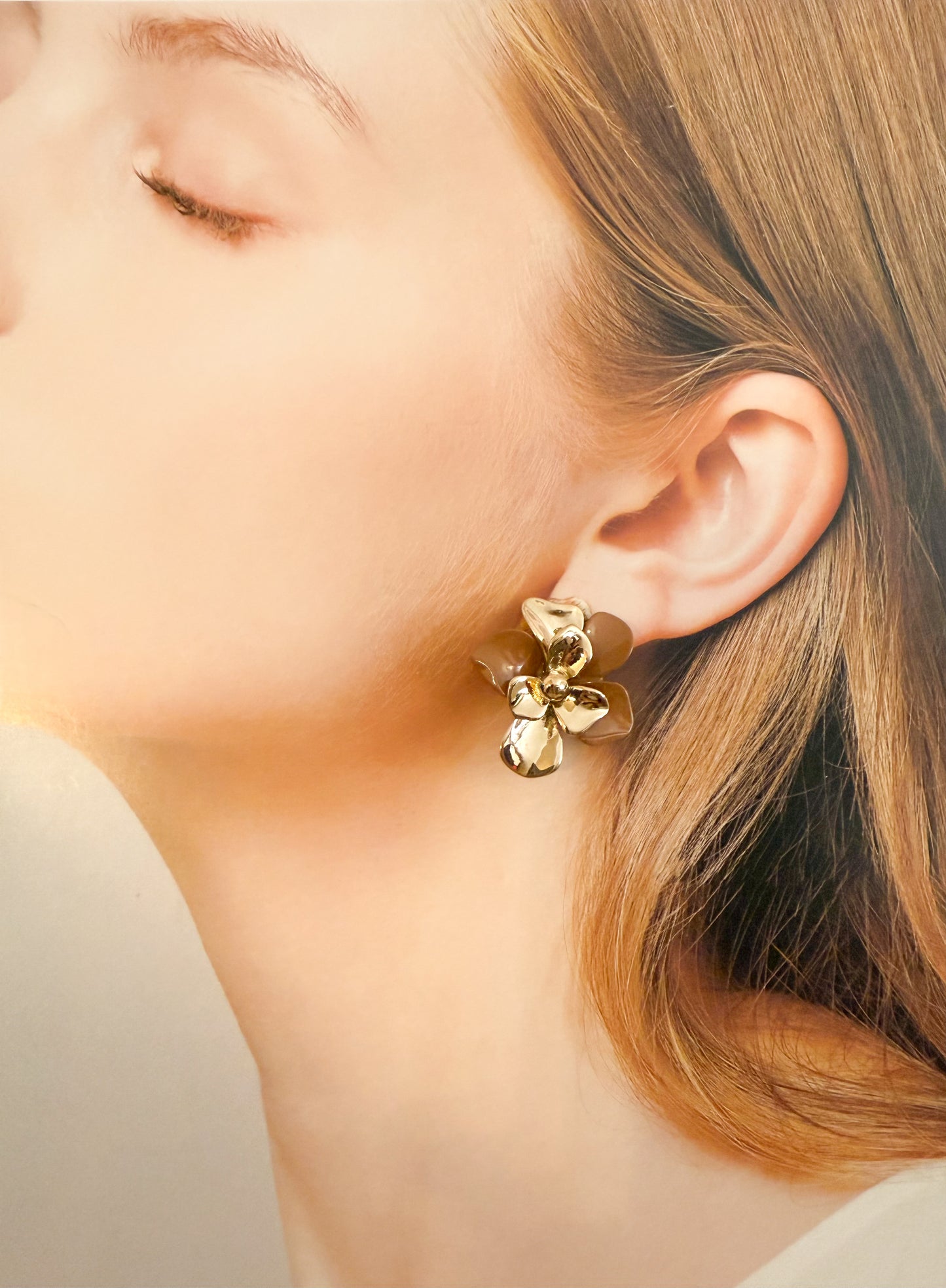 Pendientes Flor Dorada – Acero Inoxidable