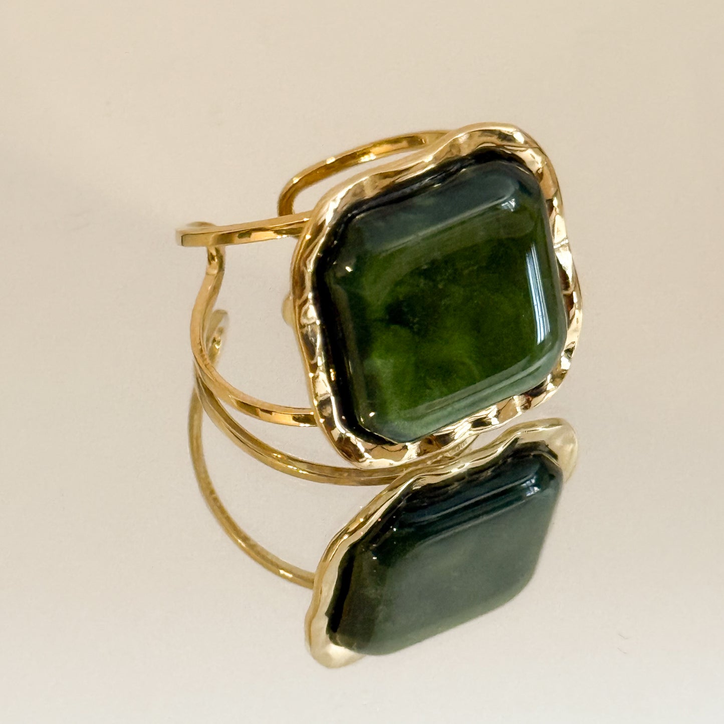 Anillo Prisma Dorado(Cuadrado de color) – Acero Inoxidable (Ajustable)