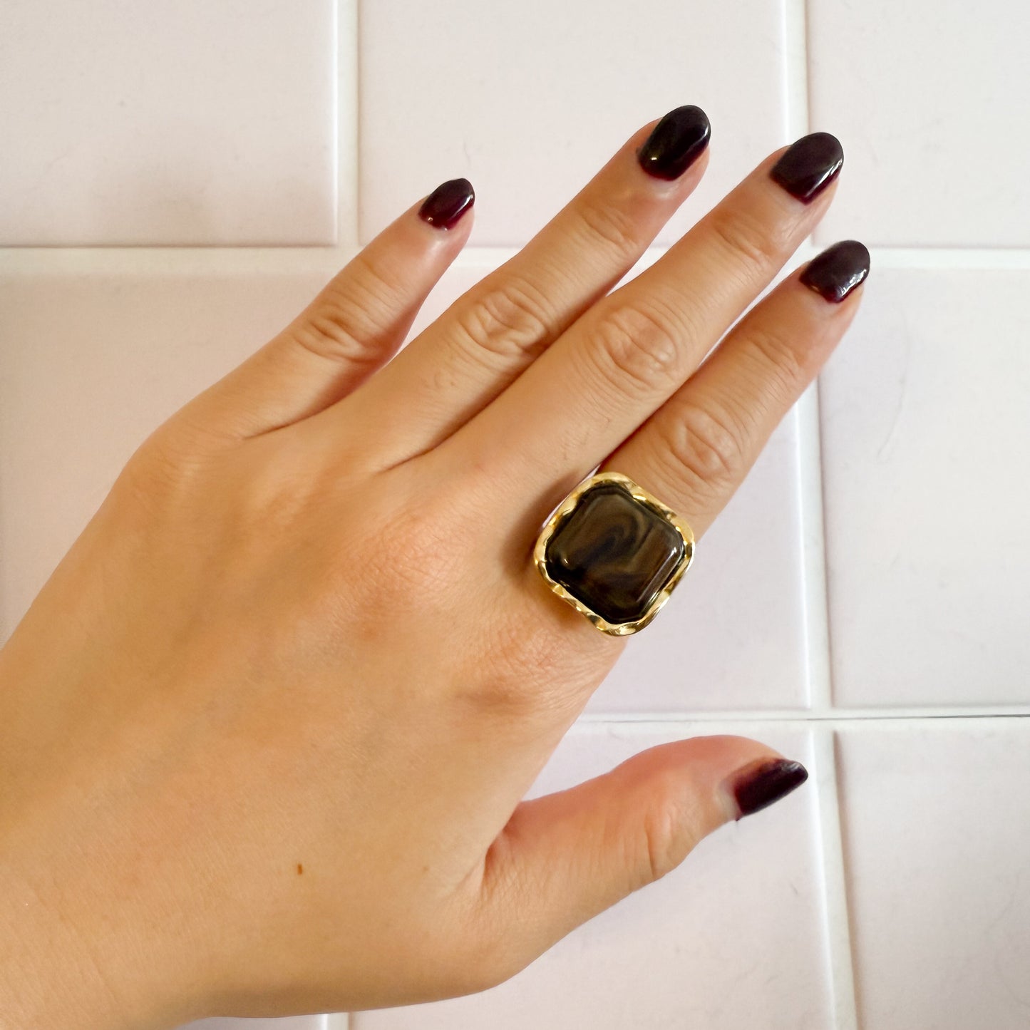 Anillo Prisma Dorado(Cuadrado de color) – Acero Inoxidable (Ajustable)