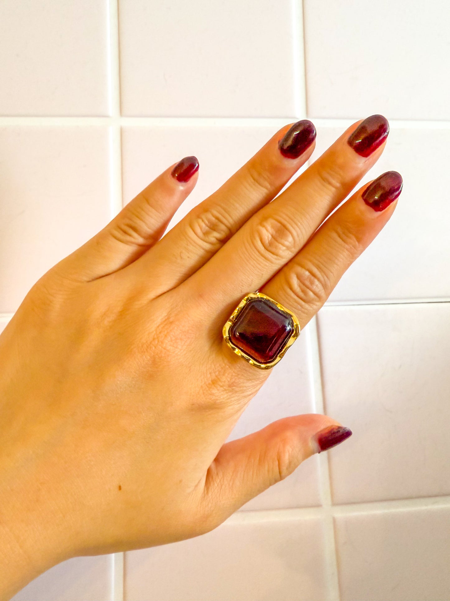 Anillo Prisma Dorado(Cuadrado de color) – Acero Inoxidable (Ajustable)