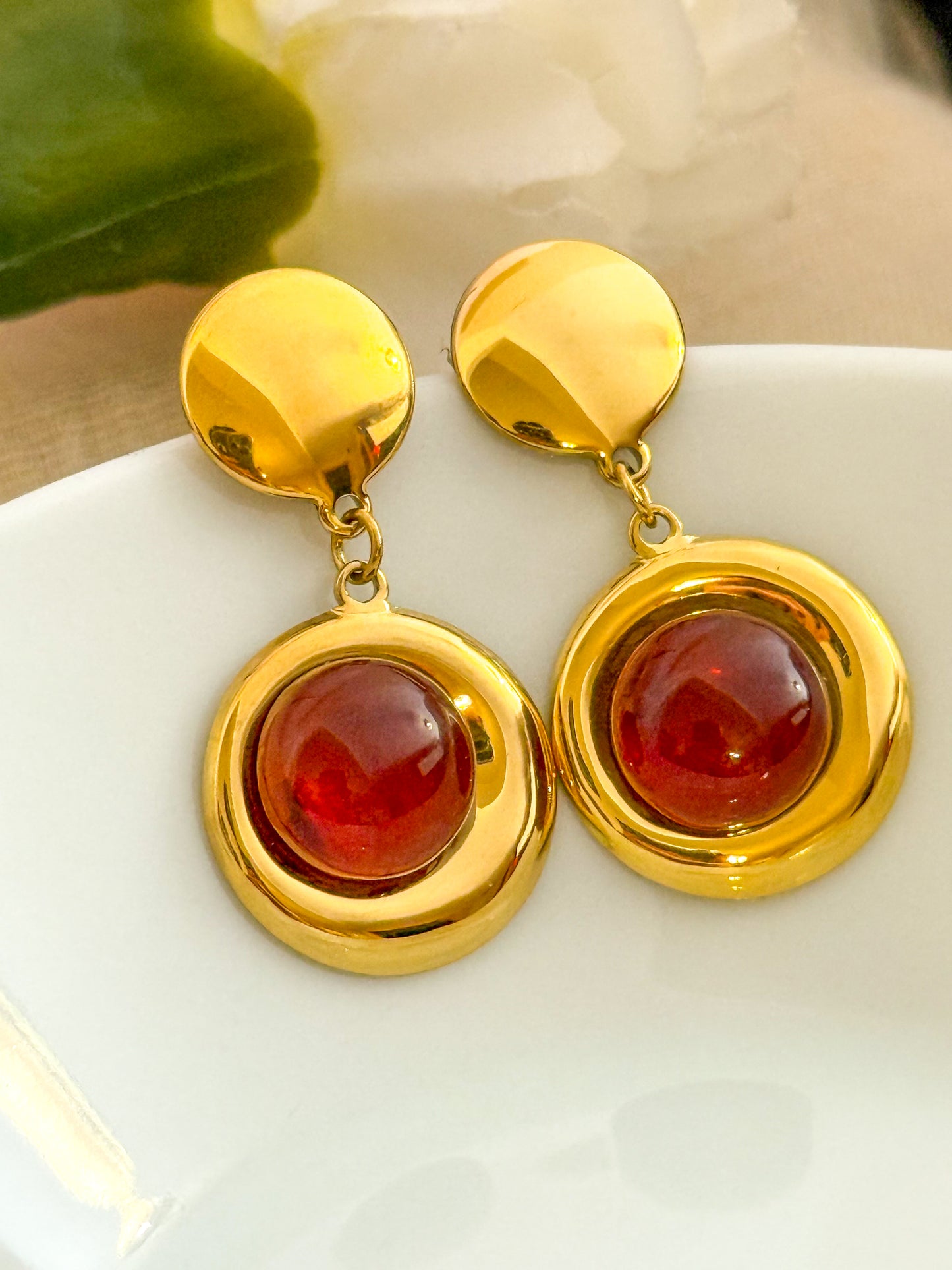 Pendientes Oro Circular(Círculo con piedra color miel) – Acero Inoxidable