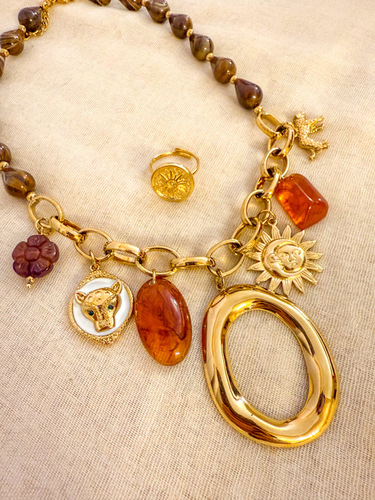 Collar Oval Dorado Jaguar(Charms mixtos)– Acero Inoxidable
