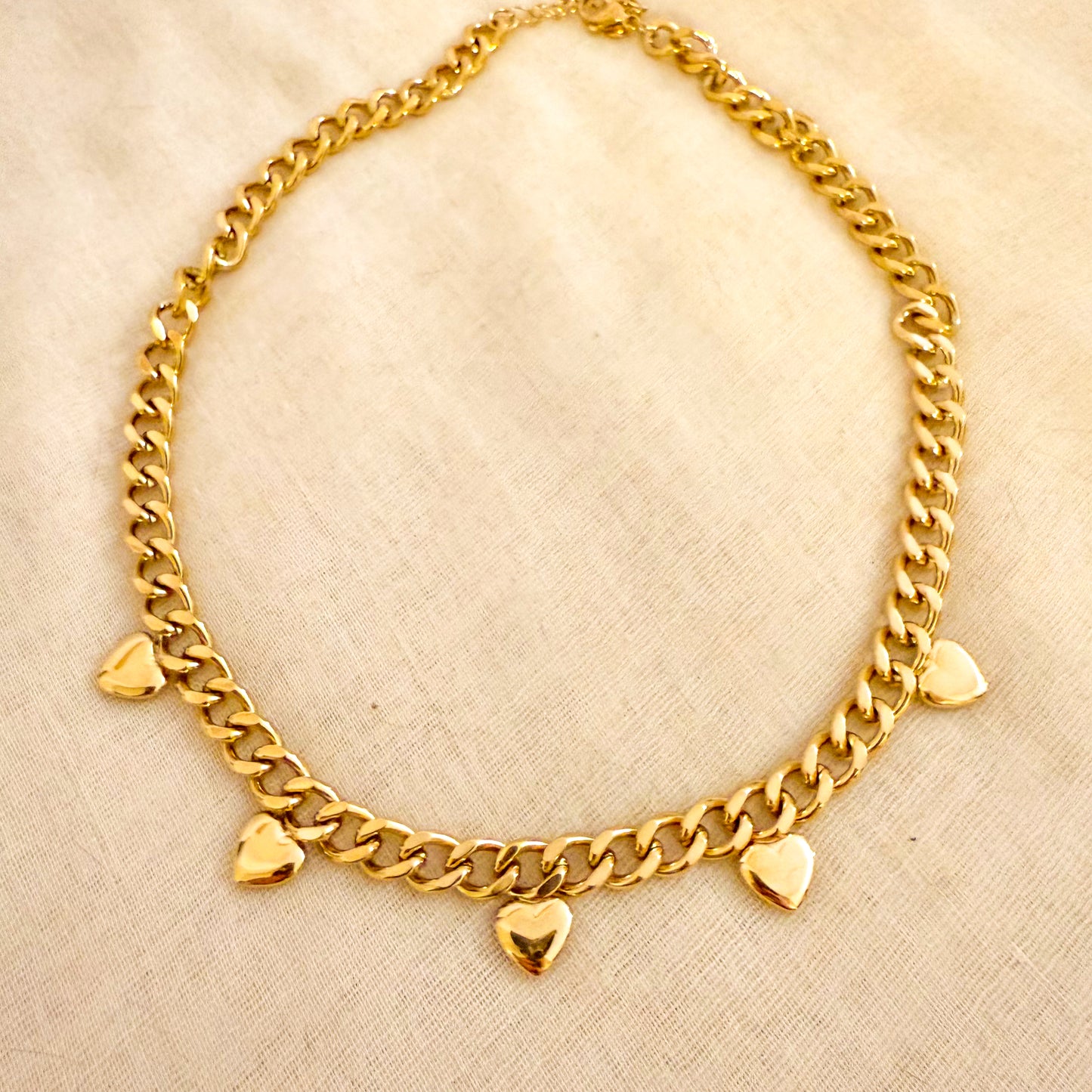 Collar Corazones Mini(Charms dorados)– Acero Inoxidable