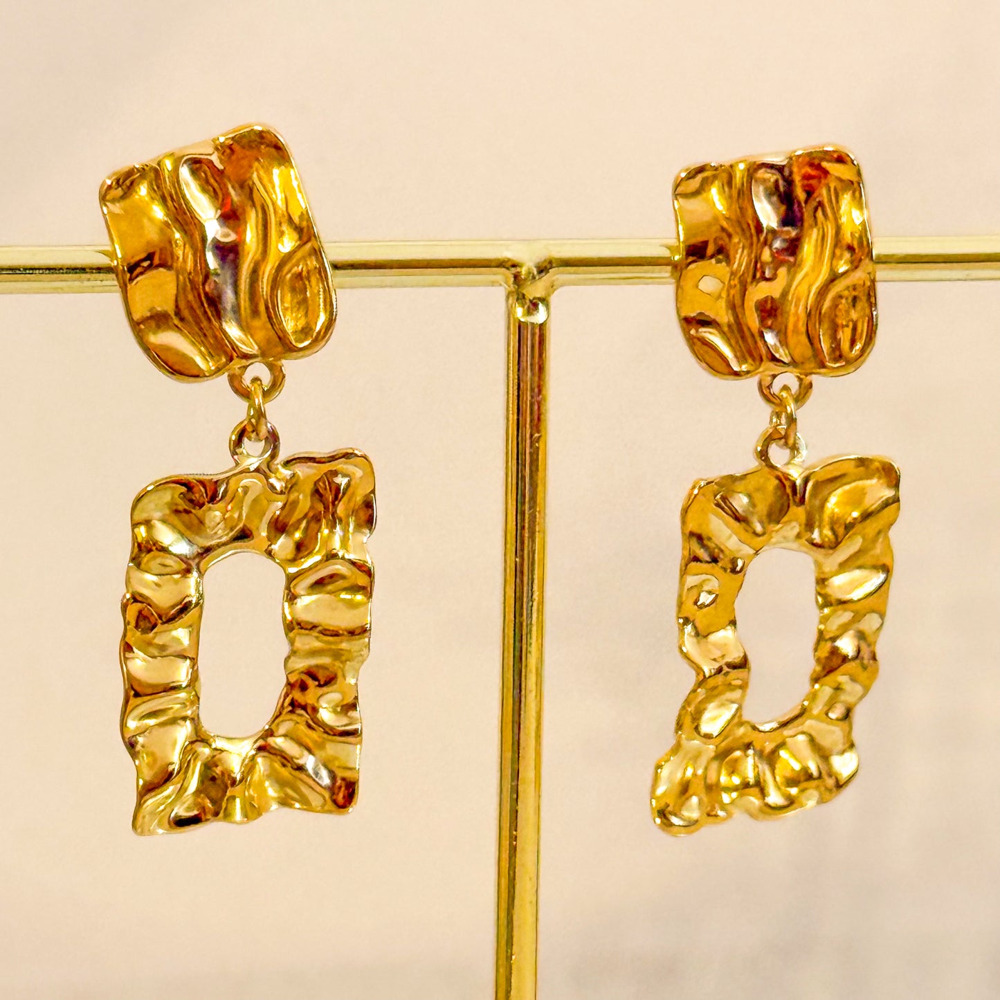 Pendientes Ondas Doradas(Textura orgánica)