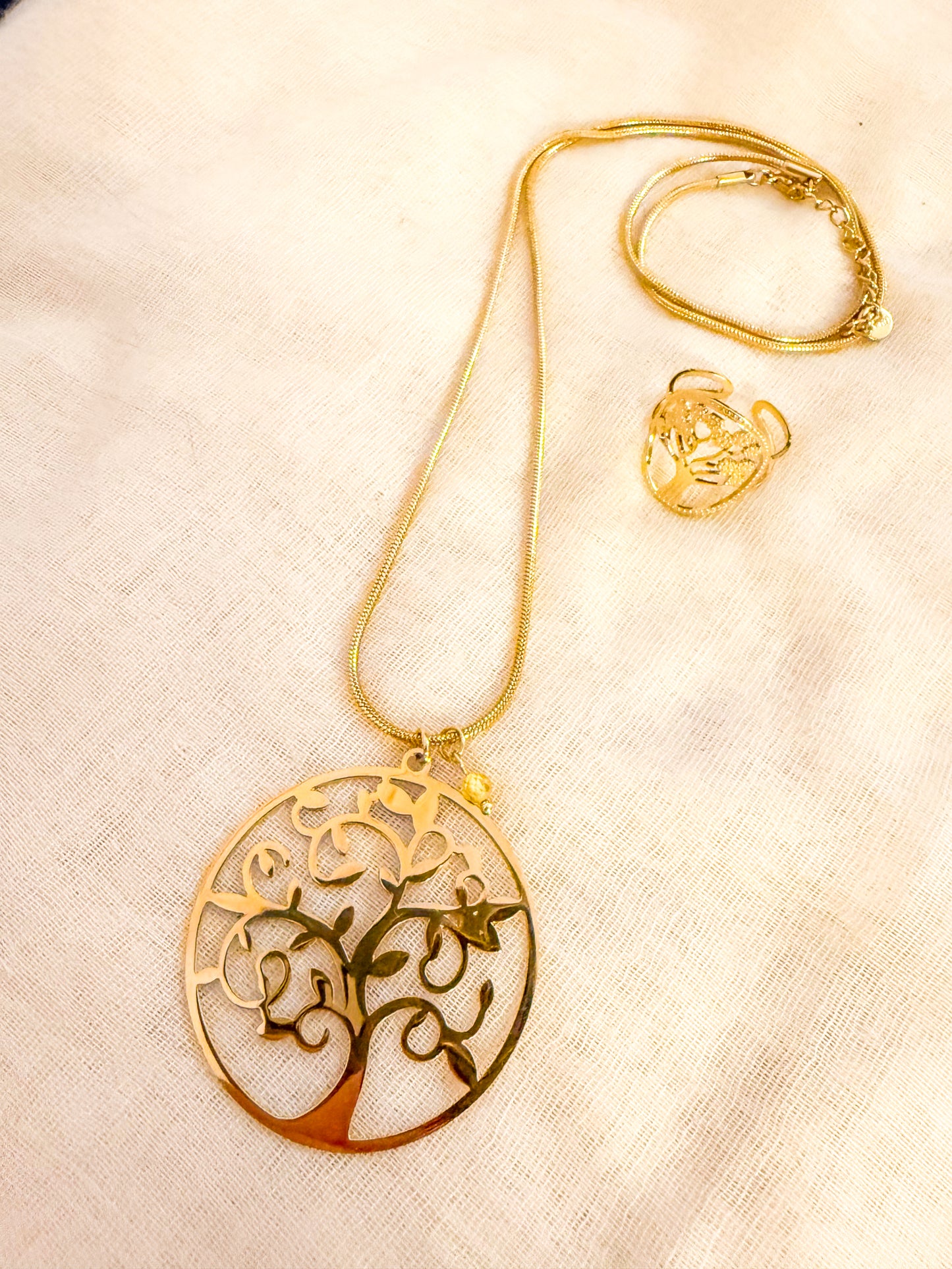 Collar Árbol de la Vida ( Dorado) Acero Inoxidable