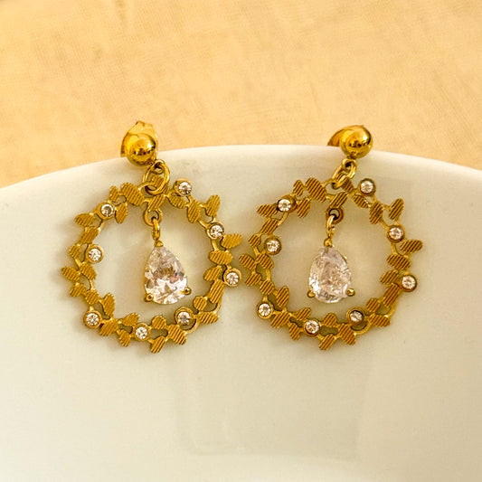 Pendientes Lazo Floral – Gota Brillante