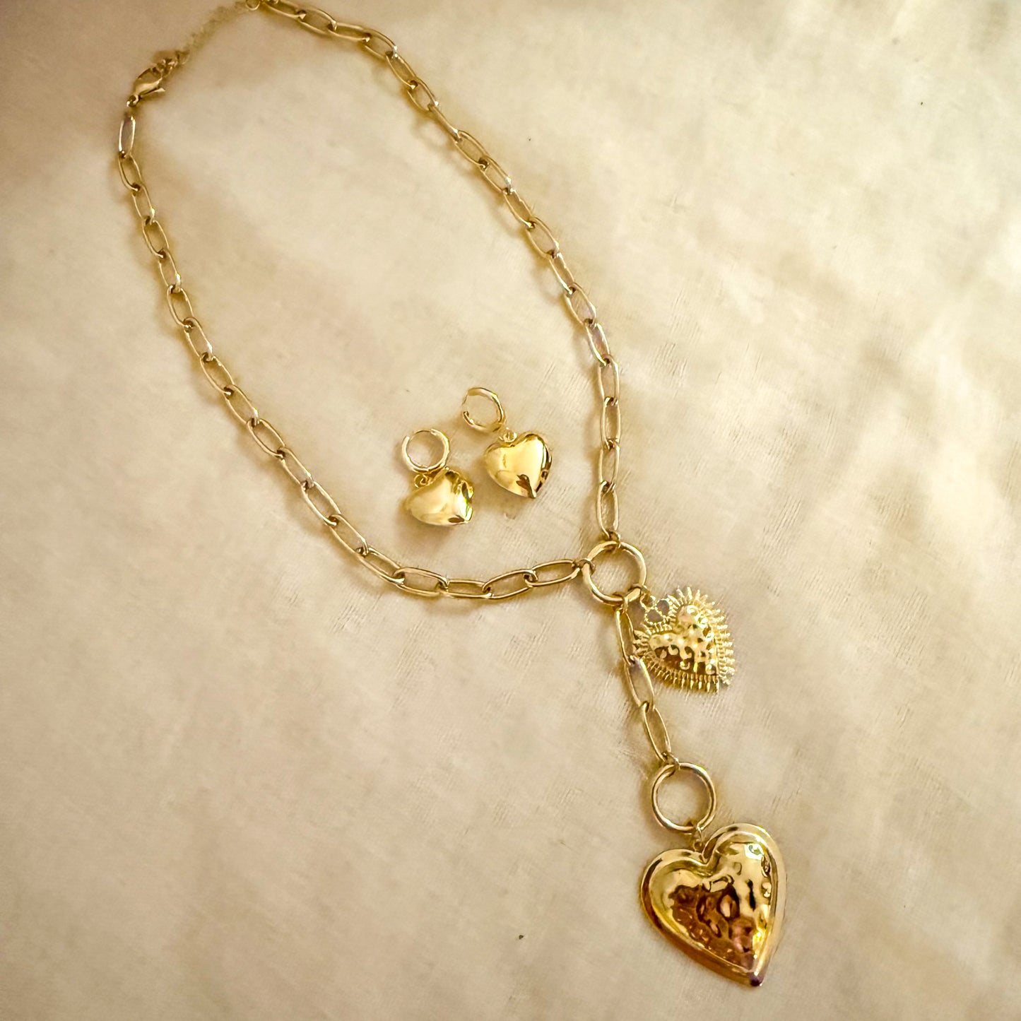 Collar Corazón Aurelia(Estilo Corbata)