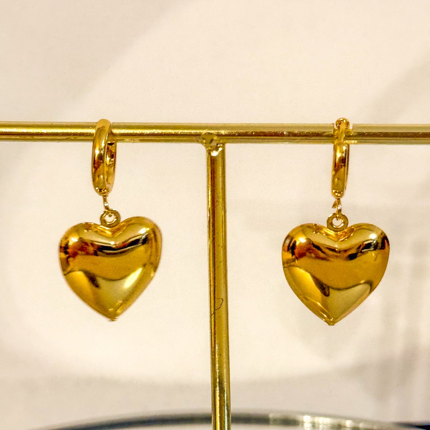 Pendientes Corazón Dorado Colgante(Acabado Espejo)