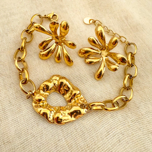 Pulsera Esencia Dorada ( Cadena con Pieza Orgánica Central)