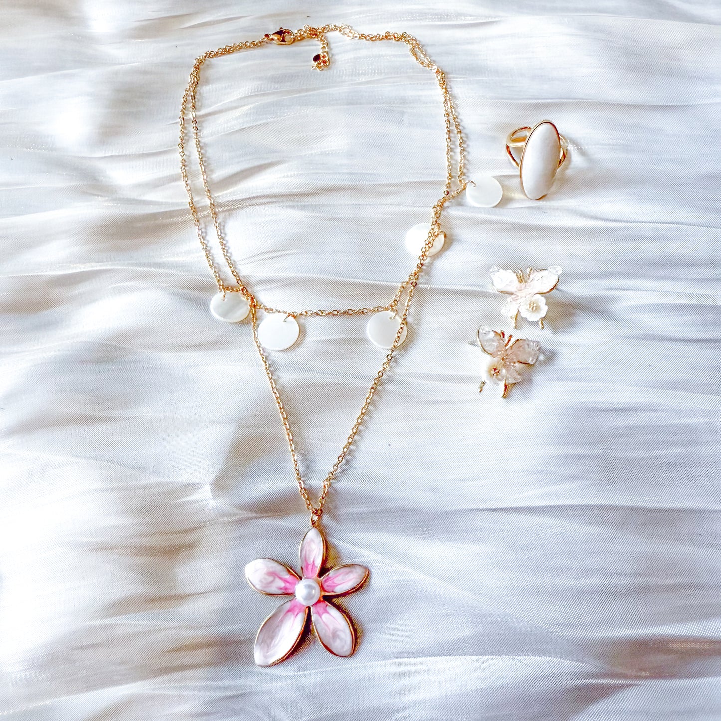 Collar Flor de Cerezo (nacado)