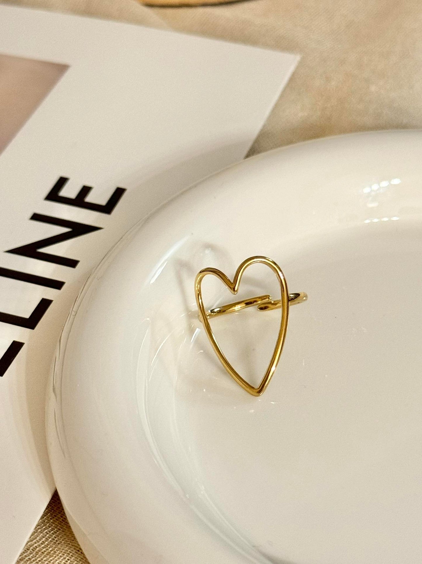 Anillo hueco dulce de corazón ajustable