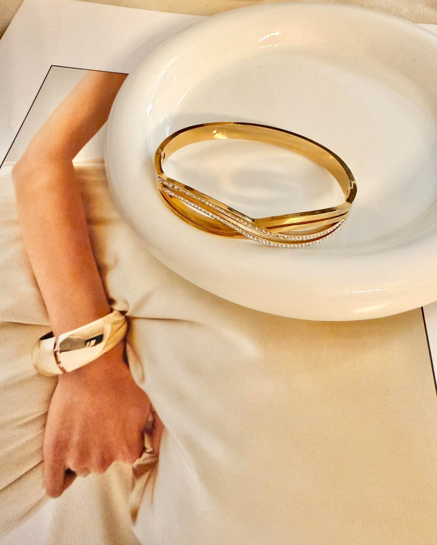 Pulsera rígida infinito