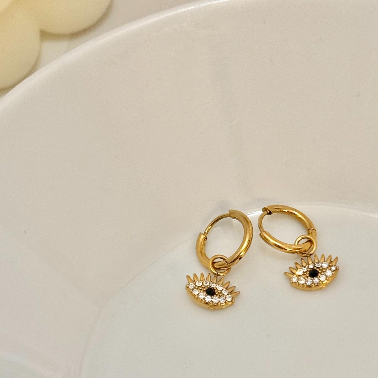 Pendiente Ojo dorado