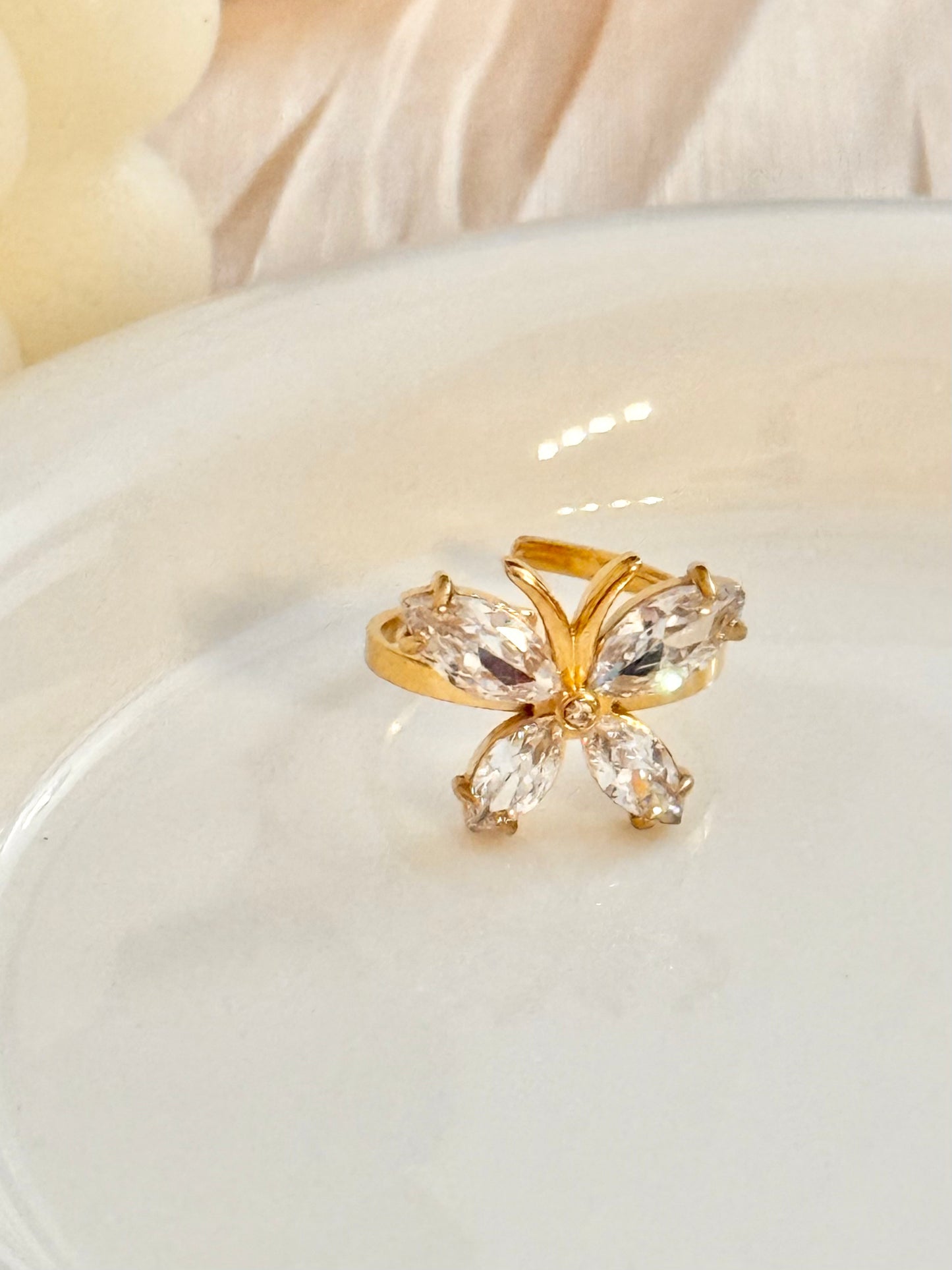 Anillo Mariposa de Luz Ajustable