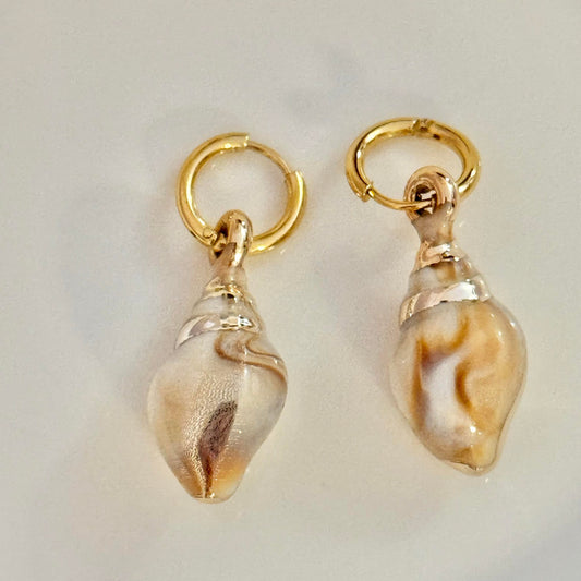 Pendiente caracol de Real BEIGE